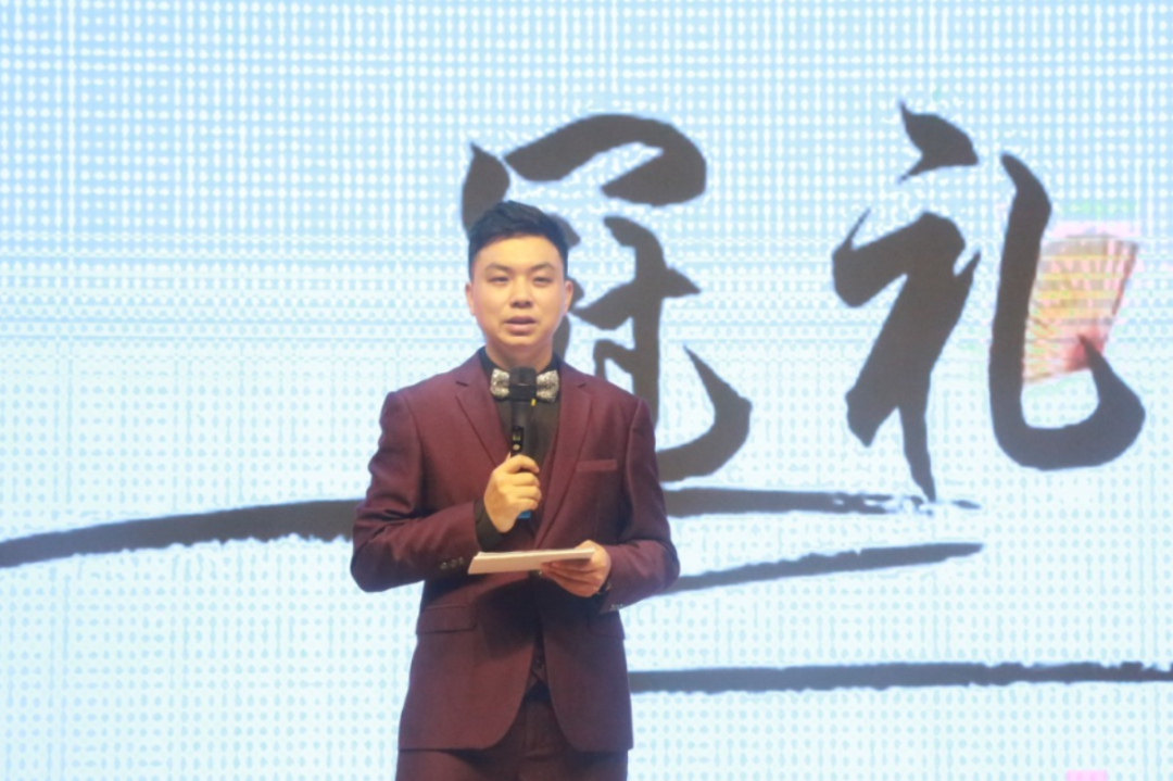 踐行青春誓言 立志揚(yáng)帆遠(yuǎn)航 | ?？谏礁吒呒墝嶒炛袑W(xué)十八歲成人禮暨百日誓師大會成功舉辦-圖片3