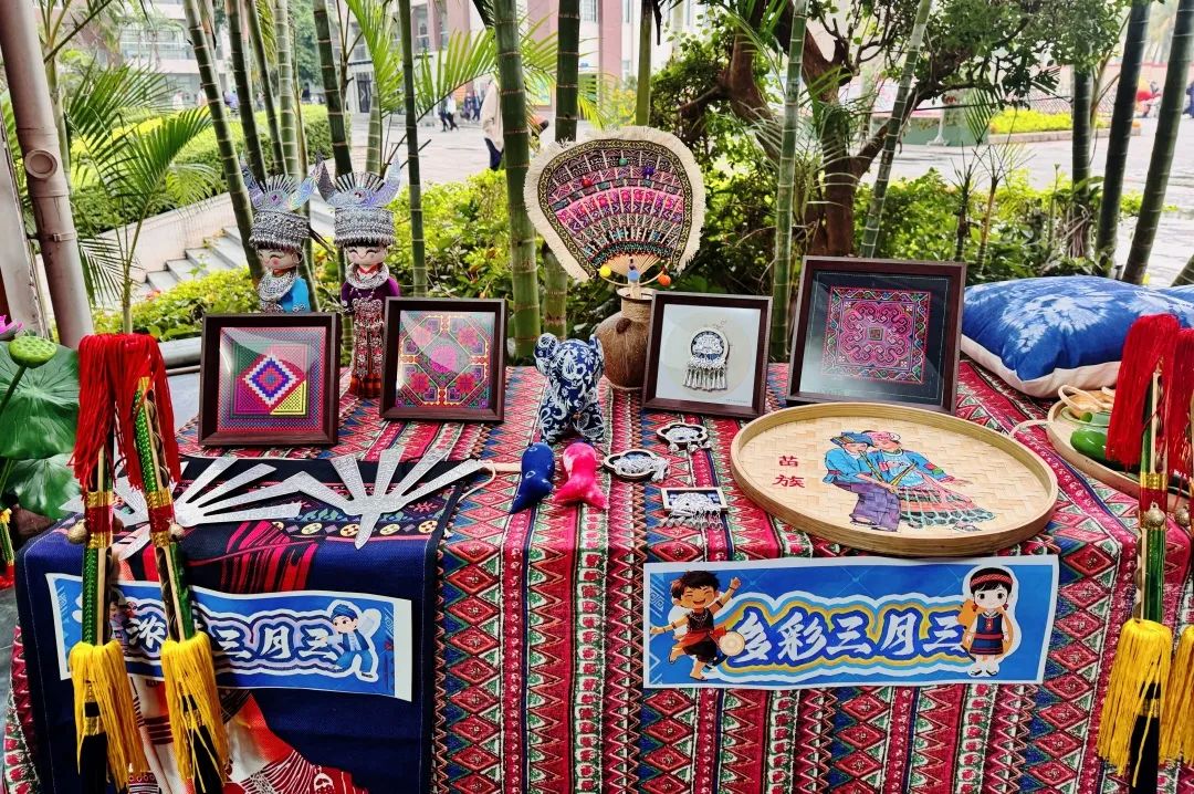 非遺魅力閃耀校園——海口山高中學(xué)慶“三月三”藝術(shù)展圓滿收官-圖片1