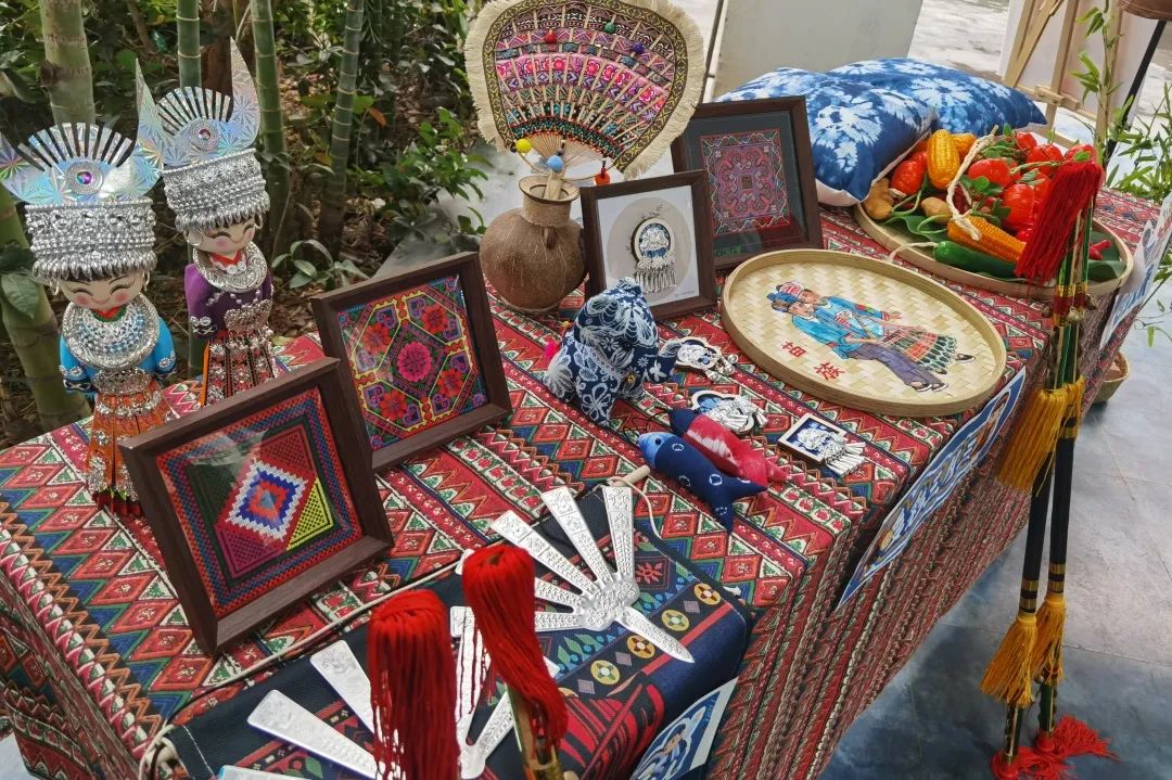 非遺魅力閃耀校園——?？谏礁咧袑W(xué)慶“三月三”藝術(shù)展圓滿收官-圖片3