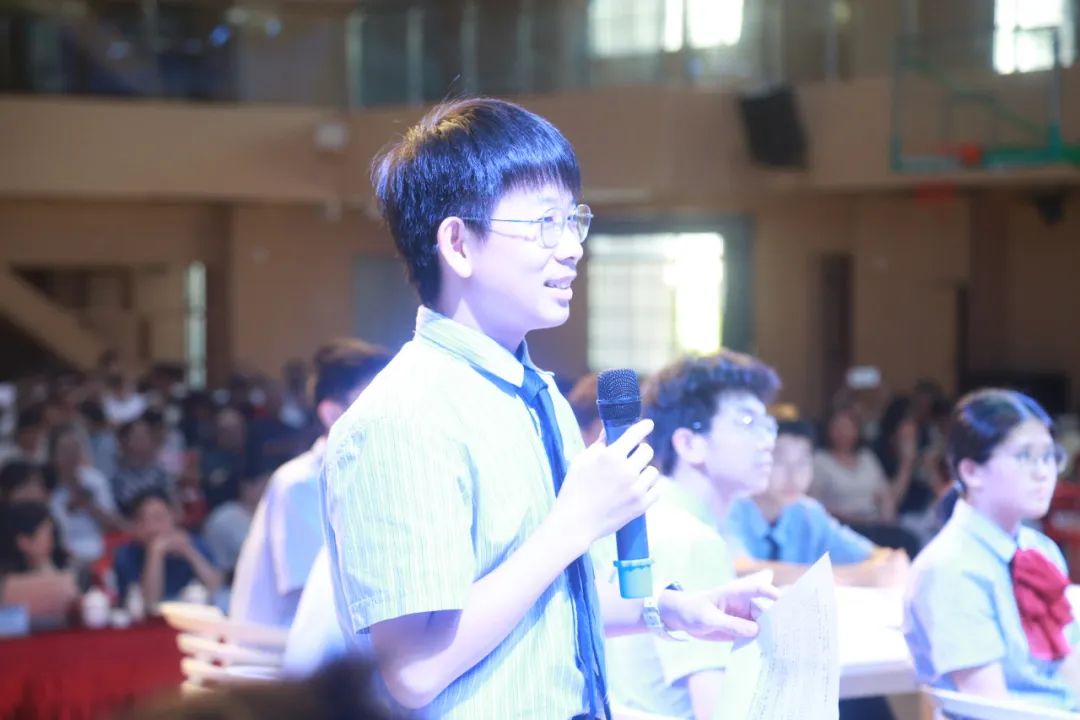 聚焦核心素養(yǎng)，共研備考新策略——2025年?？谑忻捞m區(qū)、龍華區(qū)初中語文中考備考命題培訓(xùn)會(huì)暨林惠萍名師工作室研修活動(dòng)在我校成功舉辦-圖片2