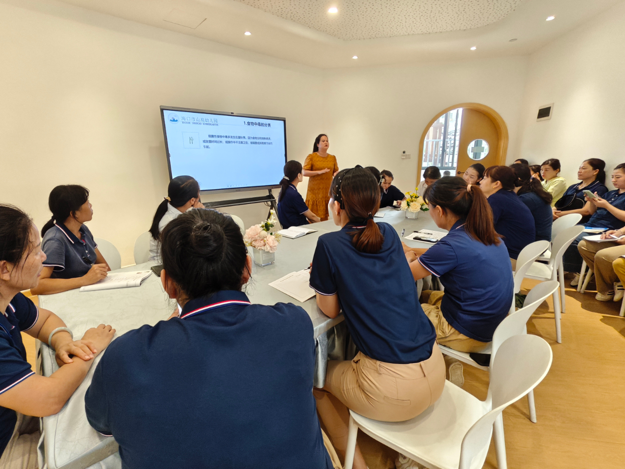 “食”刻預(yù)防，安全相伴——?？谑猩礁哂變簣@食物中毒應(yīng)急處置演練活動-圖片11