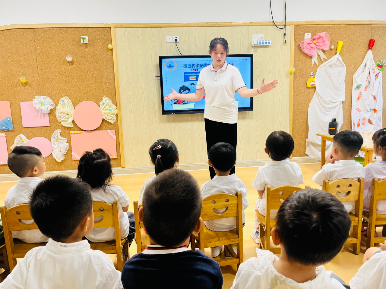 遠離登革熱，我們在行動！——?？谑猩礁哂變簣@開展預(yù)防登革熱愛國衛(wèi)生運動行動-圖片31