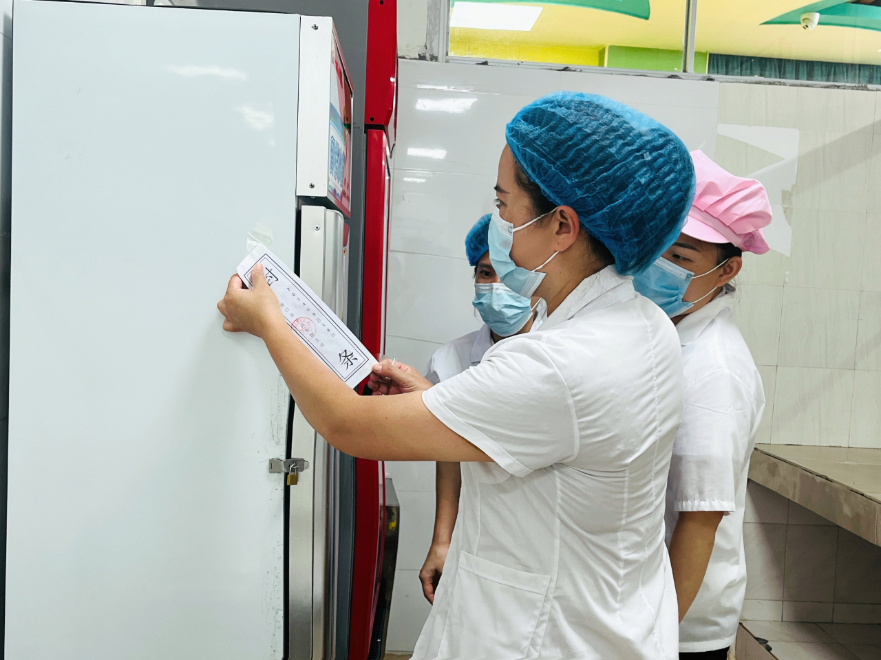 “食”刻預(yù)防，安全相伴——?？谑猩礁哂變簣@食物中毒應(yīng)急處置演練活動-圖片49