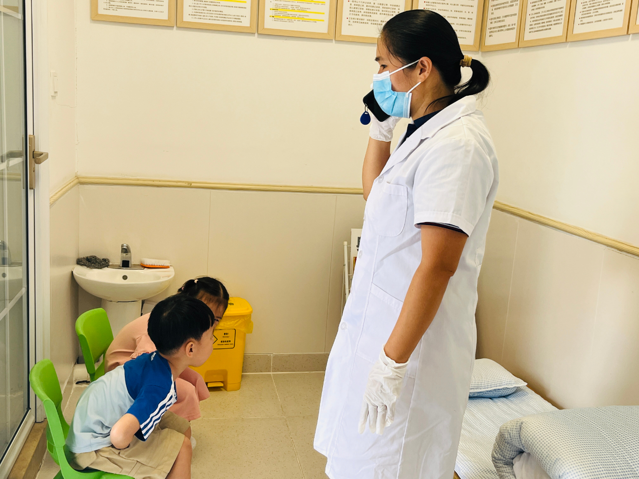 “食”刻預(yù)防，安全相伴——?？谑猩礁哂變簣@食物中毒應(yīng)急處置演練活動-圖片35