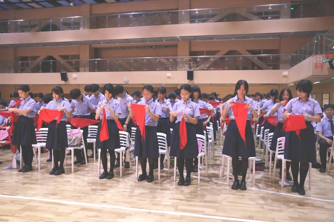 五四精神啟新篇，青春逐夢向未來——海口山高中學(xué)2025年離隊入團儀式順利舉行-圖片5