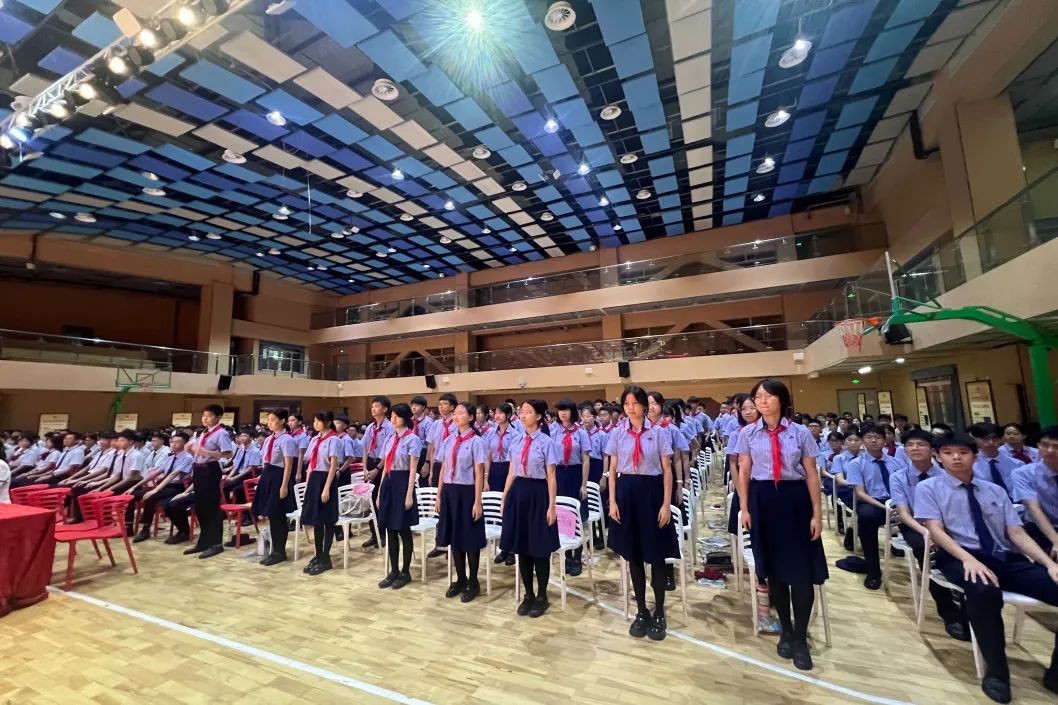 五四精神啟新篇，青春逐夢向未來——?？谏礁咧袑W(xué)2025年離隊入團儀式順利舉行-圖片11