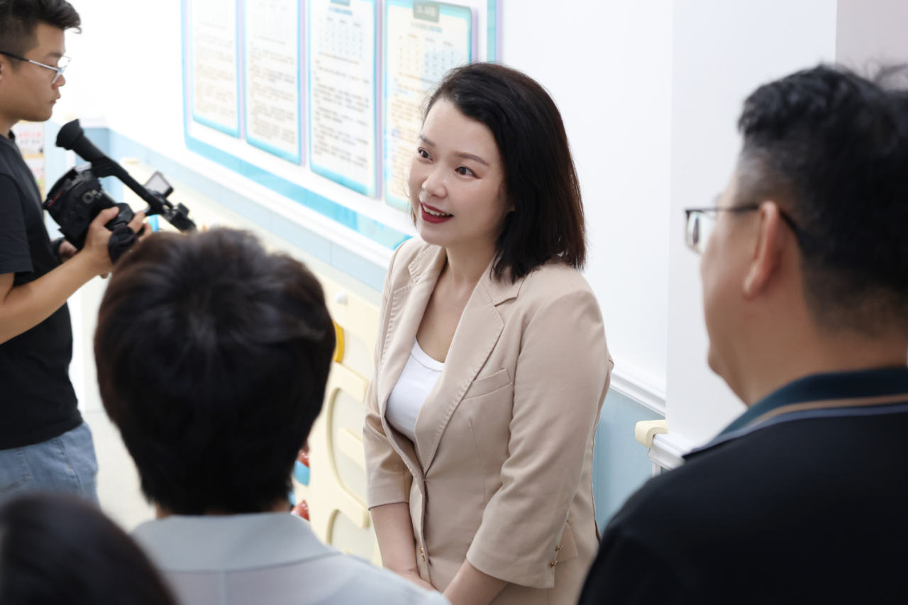 共筑托育夢(mèng) 助力向前行——省人大常委會(huì)領(lǐng)導(dǎo)蒞臨龍華區(qū)托育指導(dǎo)中心開展調(diào)研工作-圖片9