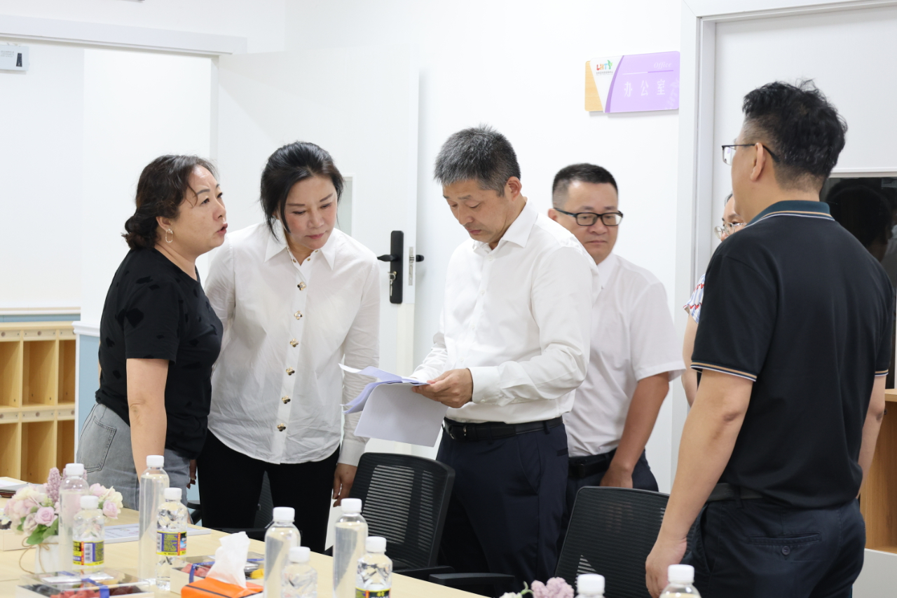 共筑托育夢(mèng) 助力向前行——省人大常委會(huì)領(lǐng)導(dǎo)蒞臨龍華區(qū)托育指導(dǎo)中心開展調(diào)研工作-圖片8