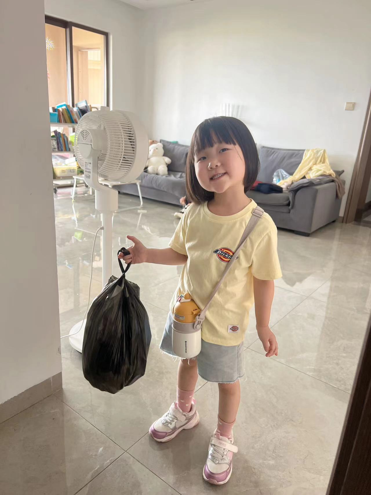 童心表愛意，感恩母親節(jié)——?？谑猩礁哂變簣@2025年母親節(jié)系列活動-圖片103