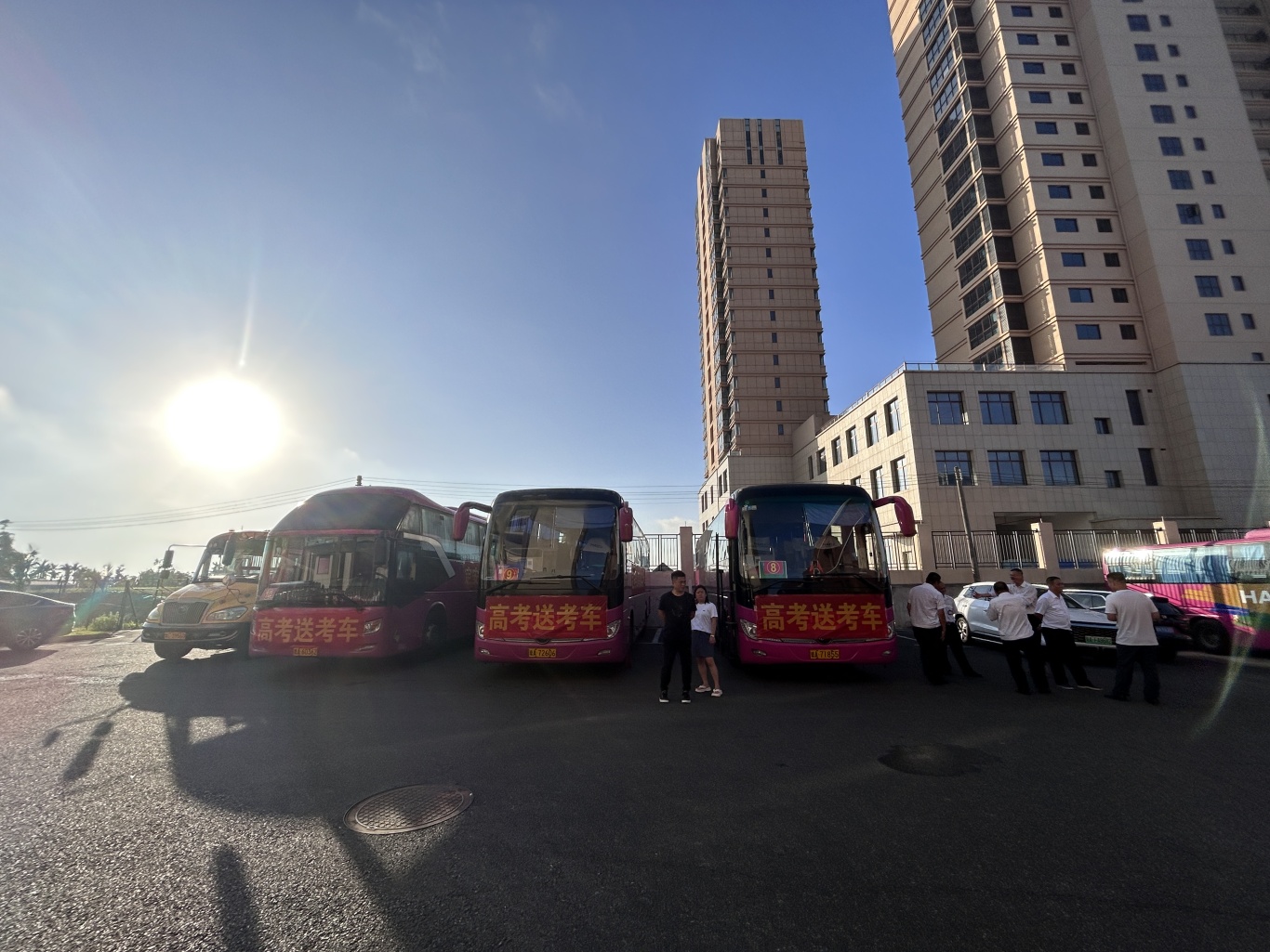 護航青春逐夢路，鋪就璀璨圓夢途——定安縣山高高級實驗中學暖心送考，助力學子書寫輝煌-圖片2