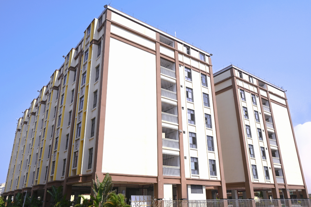 聚焦！定安縣山高高級(jí)實(shí)驗(yàn)中學(xué)新生報(bào)名火熱進(jìn)行中！-圖片1