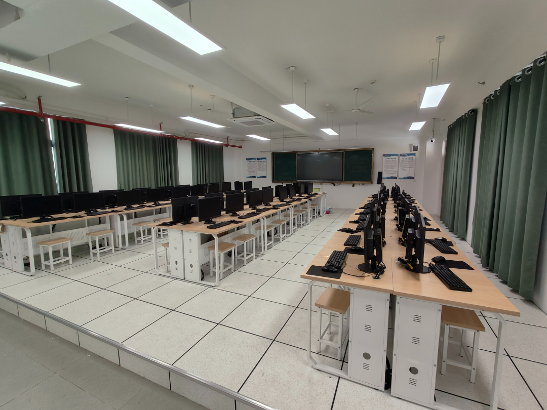 聚焦！定安縣山高高級(jí)實(shí)驗(yàn)中學(xué)新生報(bào)名火熱進(jìn)行中！-圖片4