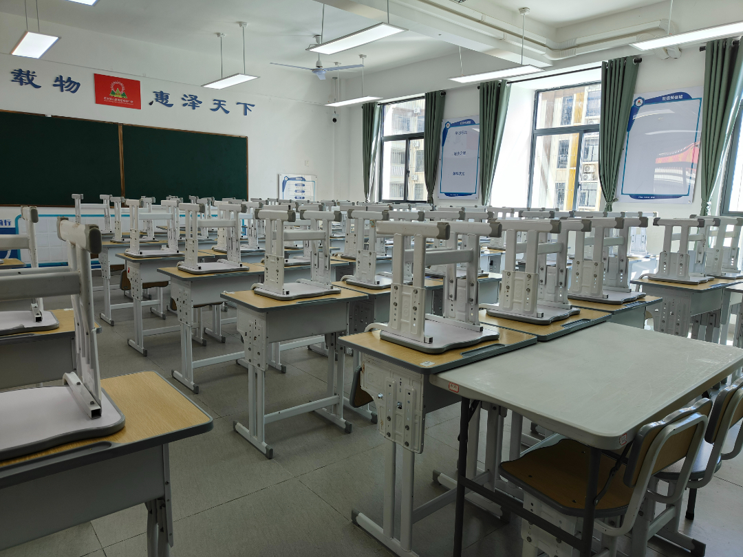 聚焦！定安縣山高高級(jí)實(shí)驗(yàn)中學(xué)新生報(bào)名火熱進(jìn)行中！-圖片7