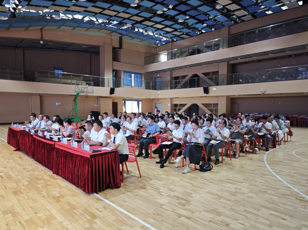 聚焦內(nèi)涵共創(chuàng)新篇——?？谏礁咧袑W(xué)新學(xué)期領(lǐng)導(dǎo)力賦能工作會順利召開-圖片2