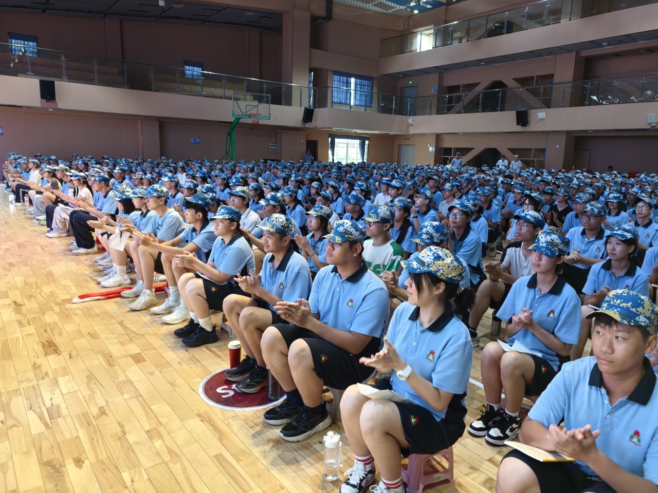 啟航新程，筑夢(mèng)山高——?？谏礁吒呒?jí)實(shí)驗(yàn)學(xué)校高一新生德育大會(huì)順利召開(kāi)-圖片6