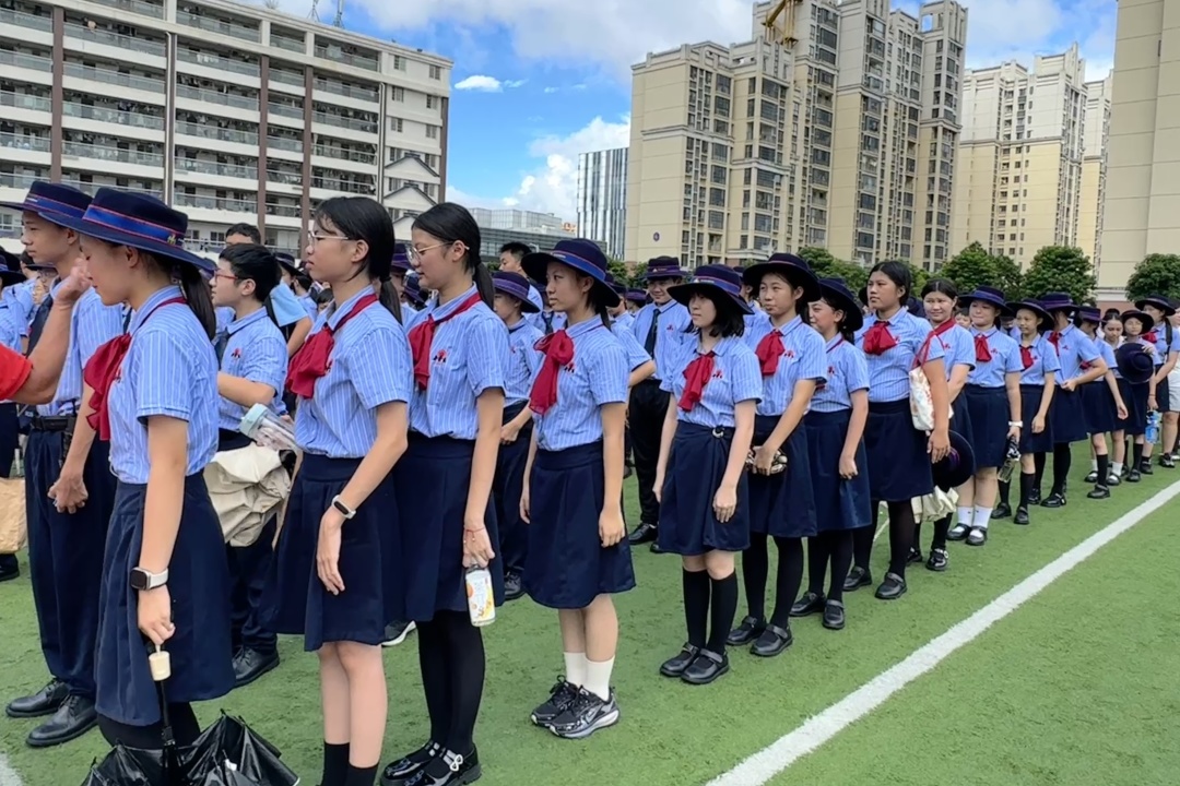 銘記歷史傷痛，傳承愛國薪火！我校組織七年級(jí)學(xué)子觀看愛國主義電影《731》-圖片1