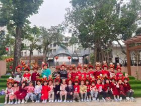 瑞蛇躍新春·童夢(mèng)啟新航——?？谑徐`山鎮(zhèn)中心幼兒園南田山高分園開學(xué)典禮